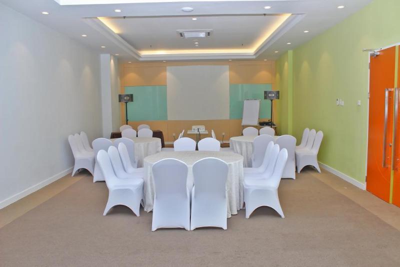 Zest Harbour Bay Batam By Swiss-Belhotel International Nagoja Zewnętrze zdjęcie